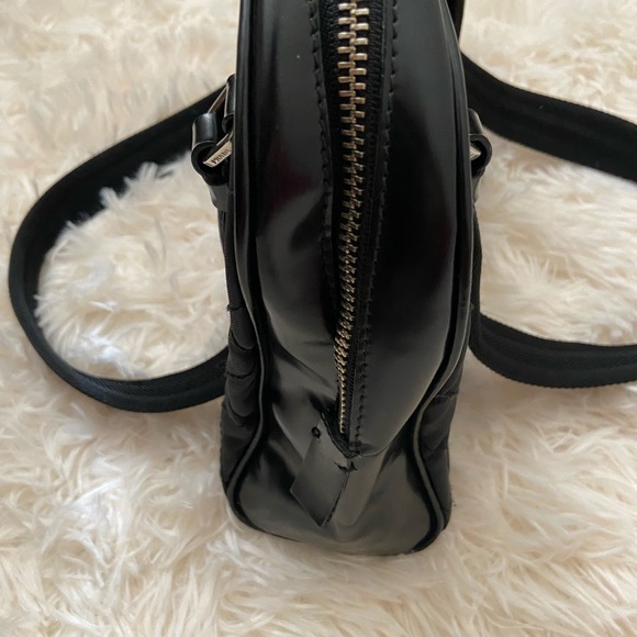 Prada handbag - Picture 2 of 13